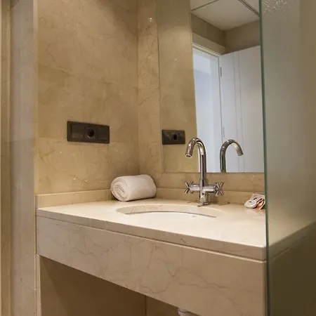 Apartment Wellrenting - Aticos Riscal