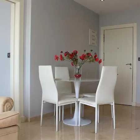 Wellrenting - Aticos Riscal *